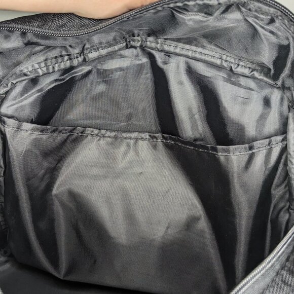 Eddie Bauer Black & Gray Travel Duffel Multi Use Lining Pockets Zippered EUC - Picture 7 of 12